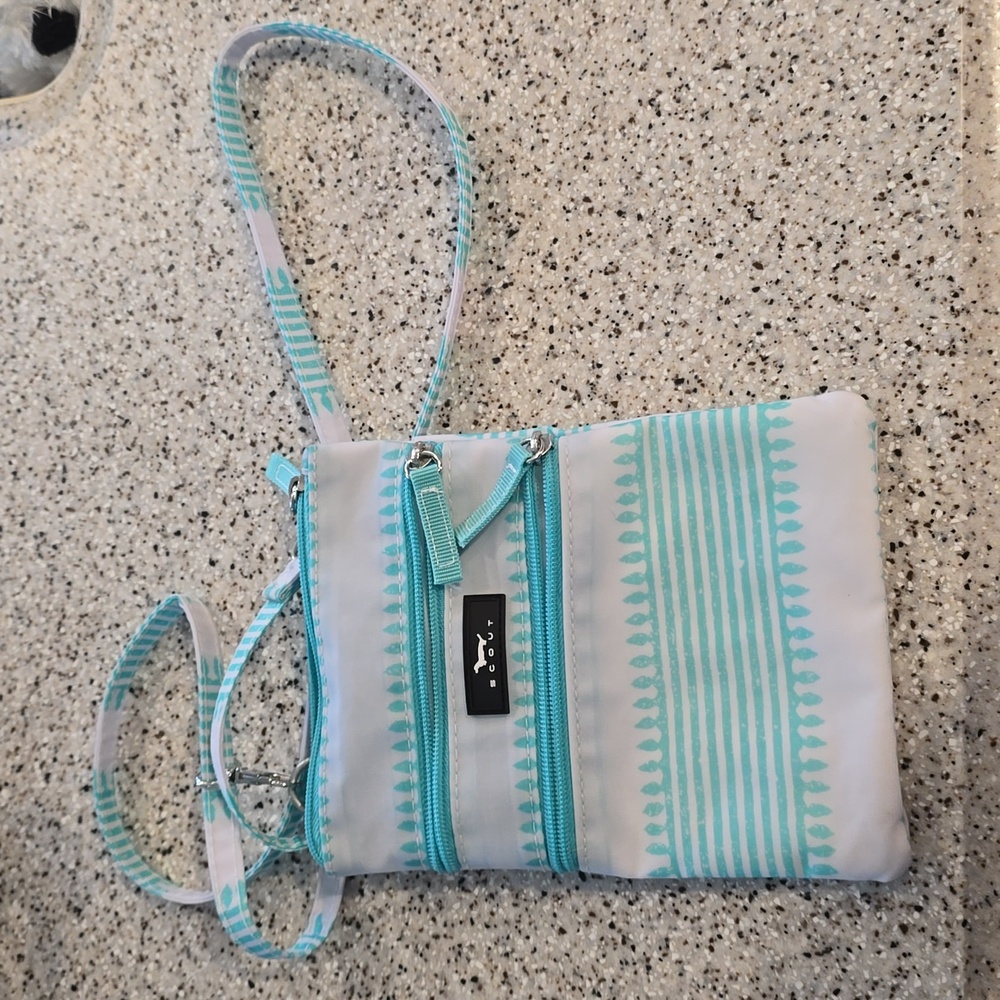 Scout Cross Body Bag